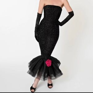 IN SEARCH OF!! Size Large!